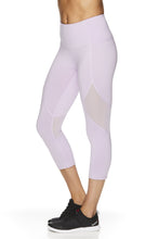 Load image into Gallery viewer, Reebok Women&#39;s Primo Highrise Capri Leggings

