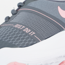 Load image into Gallery viewer, Nike Women&#39;s City Trainer 2 Shoes
